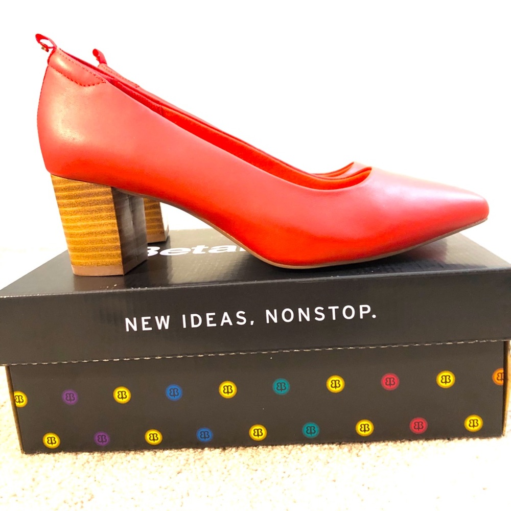 Betabrand Power Pumps in Red—size 10